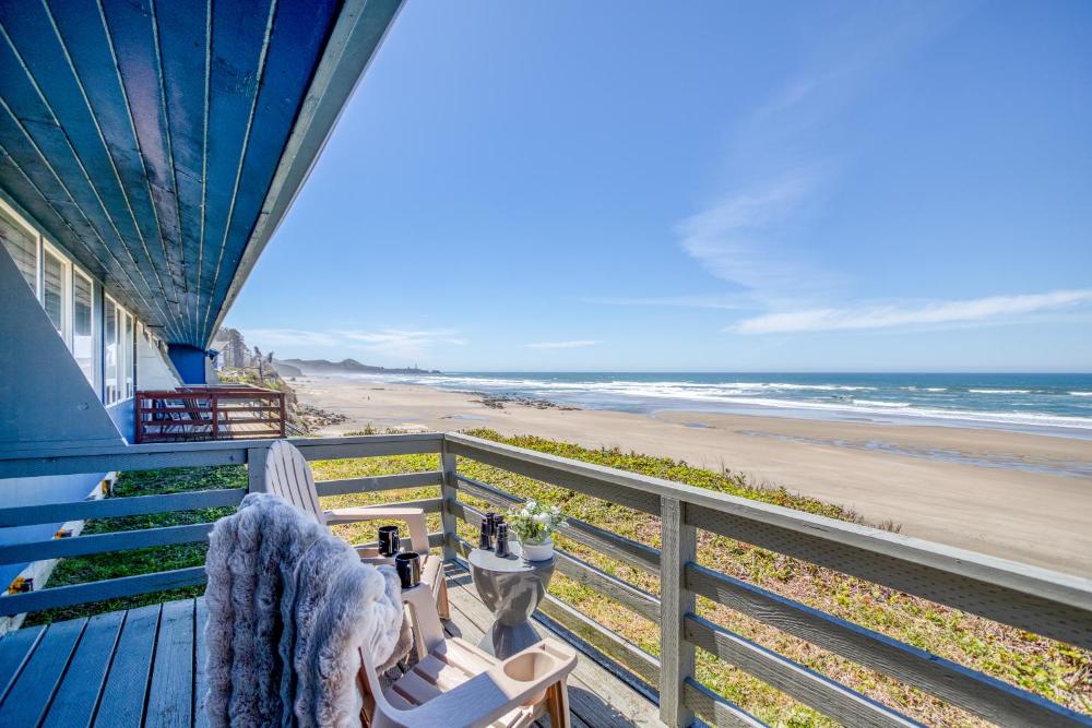 Moolack Shores Inn